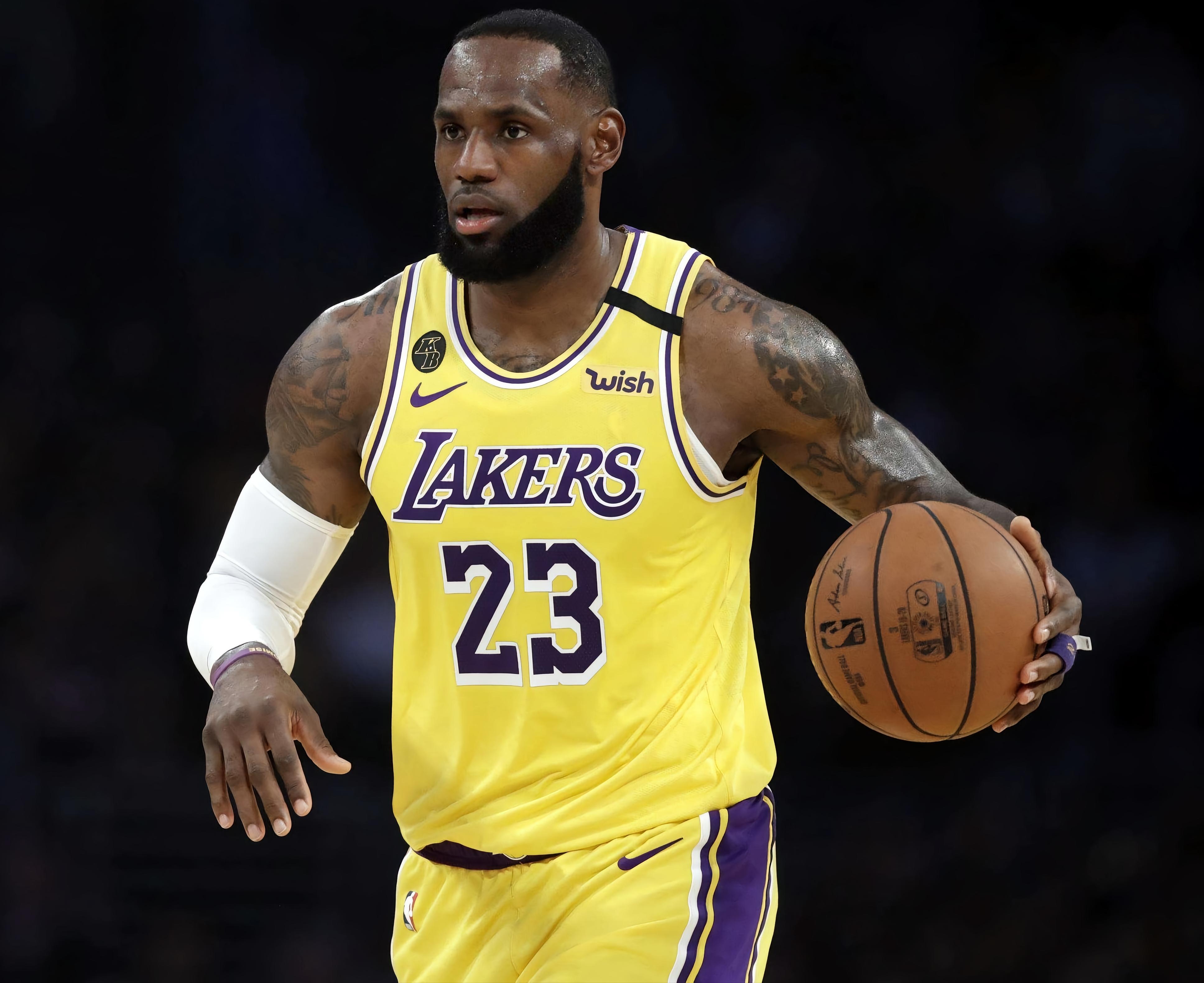 詹姆斯领军湖人，NBA总决赛中获得胜利