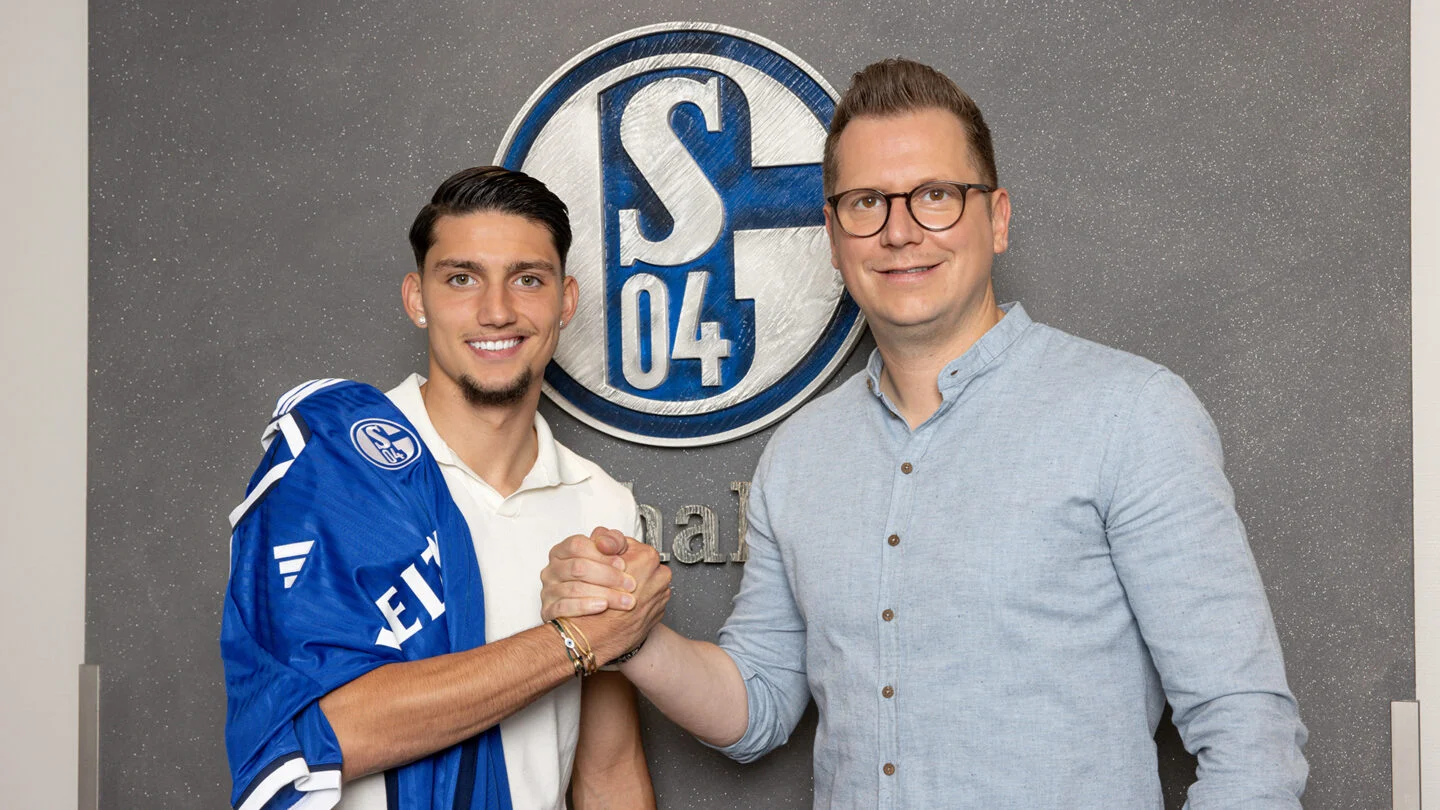 关于沙尔克未能取胜，球队排名继续下滑的信息