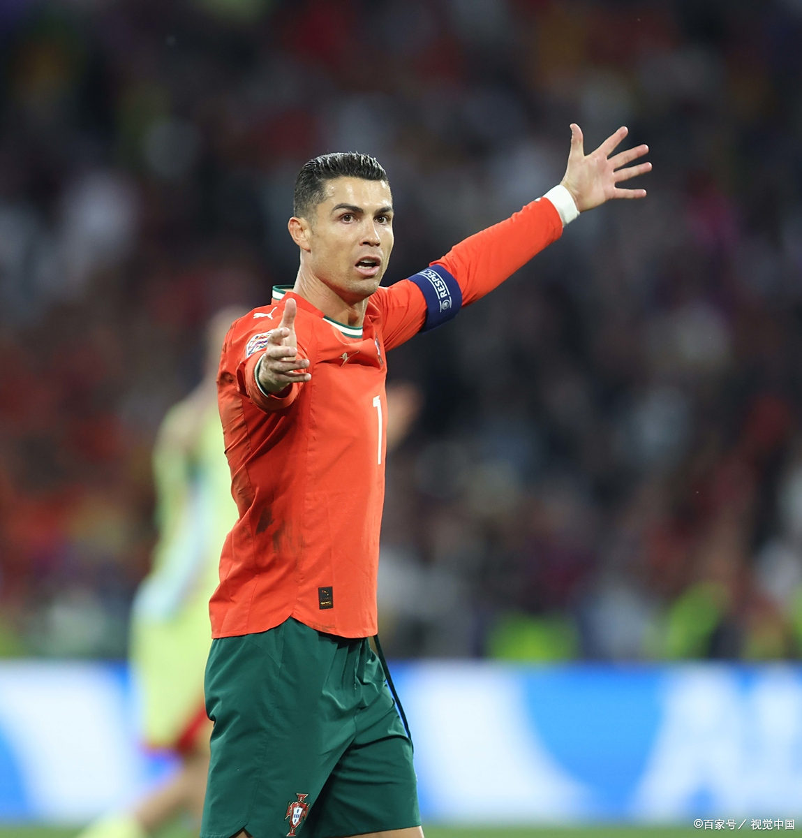 世界杯大战在即，球员备战红红火火