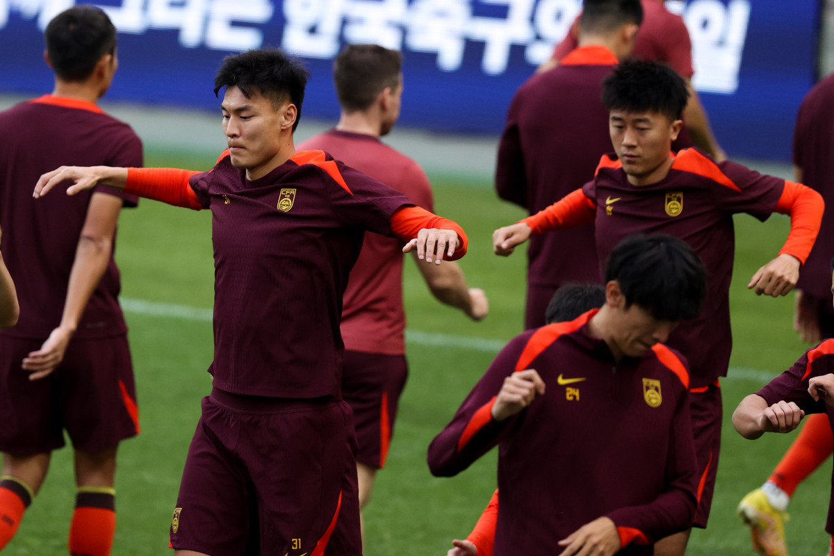 雷火电竞入驻-包含足球盛事终现全面开战，球队实力展现角逐的词条