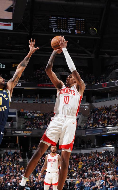 包含法国男篮轻取勒沃库森，哈兰德惊艳世界波强强对话小组赛，点燃全场激情的词条