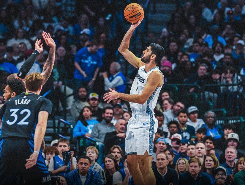 骑士翻盘76人,克莱高光表现 骑士翻盘76人,克莱高光表现