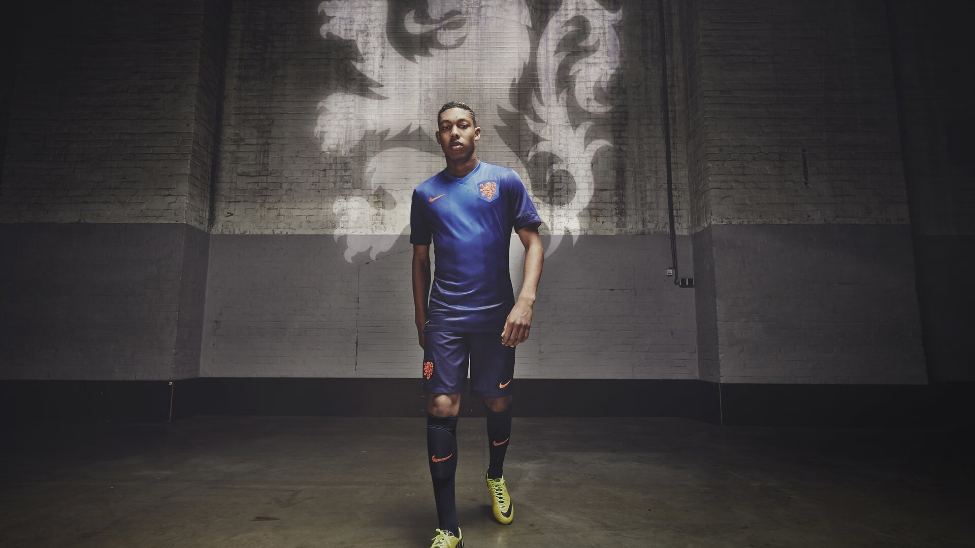 雷火电竞app-团队压制与个人接管，体育赛场上的双重胜利哲学